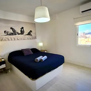 Homestay Vialia Deluxe, Malaga